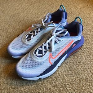 NWOT Nike Air Max 2090 Sneakers